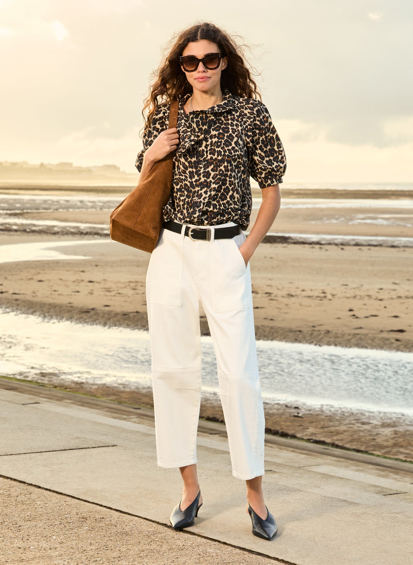Reece Organic Cotton Stretch Barrel Leg Cargo Jeans / Soft White