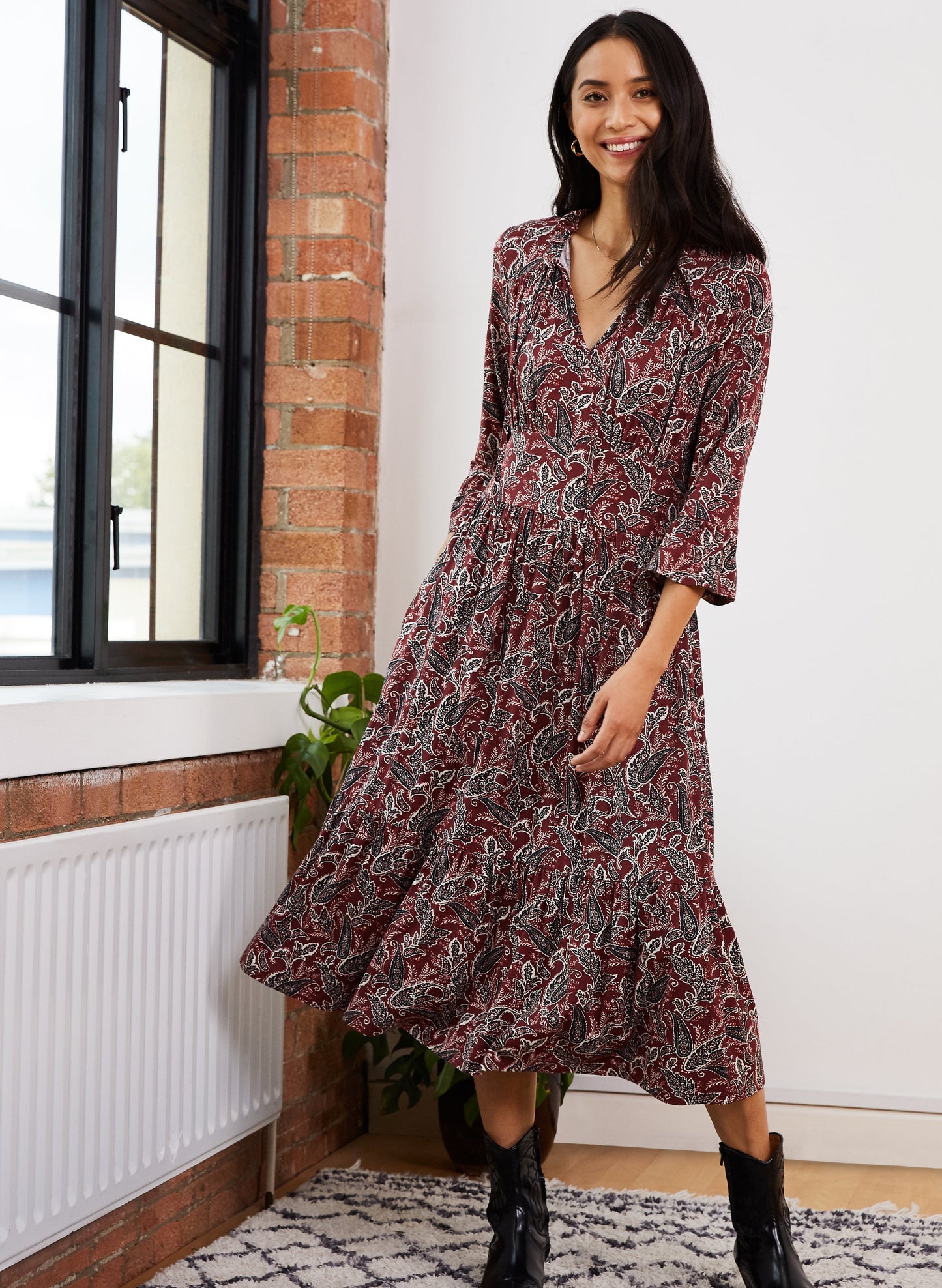 Astrid Dress with Lenzing Ecovero Blackcurrant Paisley Print