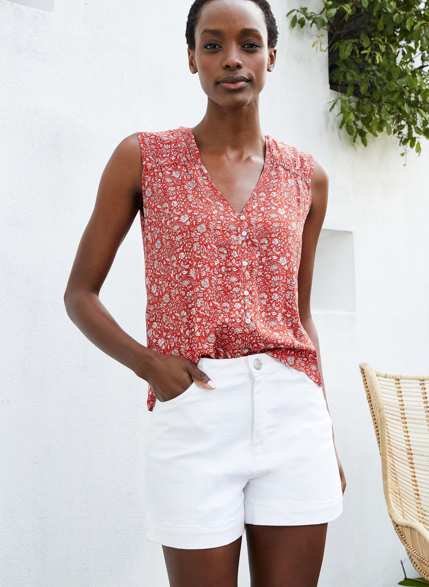 Elina Organic Shorts / Soft White