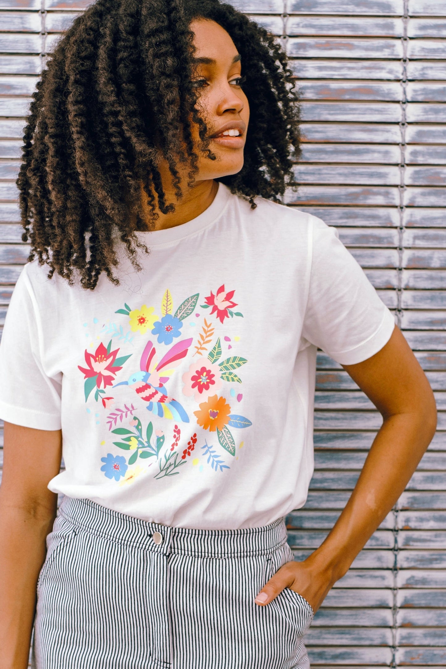 Maggie T-Shirt - Off-White, Tropical Hummingbird