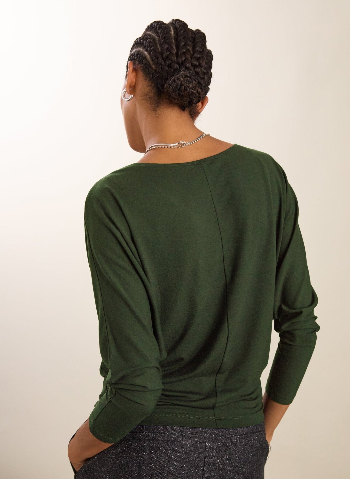 Ella Relaxed V-Neck Top / Khaki