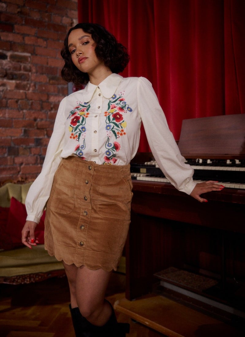 Nancy Vintage Floral Embroidered Blouse - Sustainable Organic Cotton (Cream)