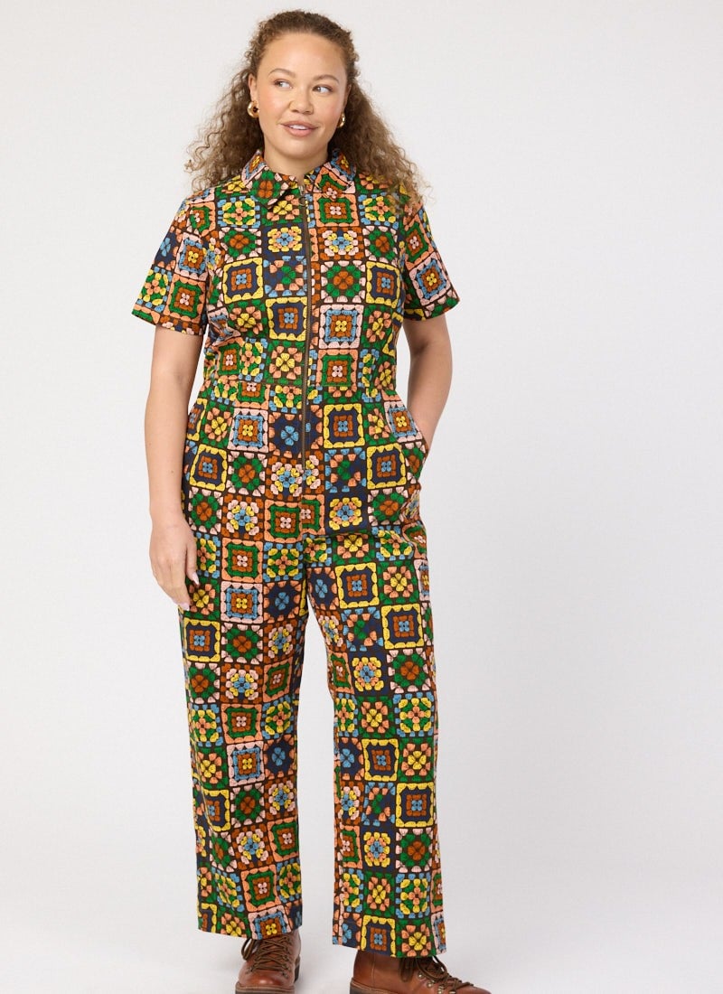 Robin Granny Squares Print Short Sleeve Boilersuit - Sustainable Organic Cotton (Brown)
