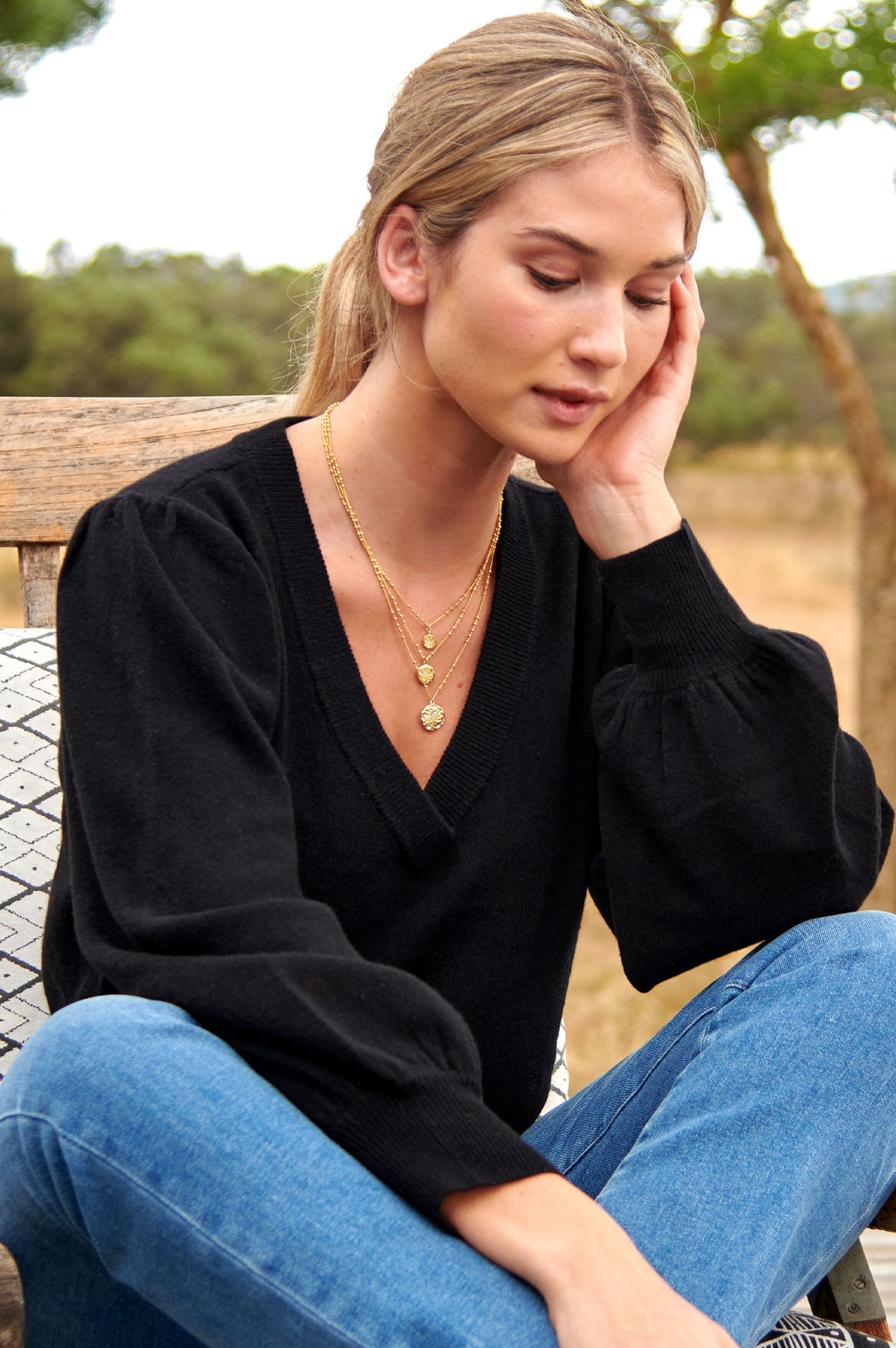 Merino Cashmere Blend V-Neck Jumper - Black Balloon Sleeve