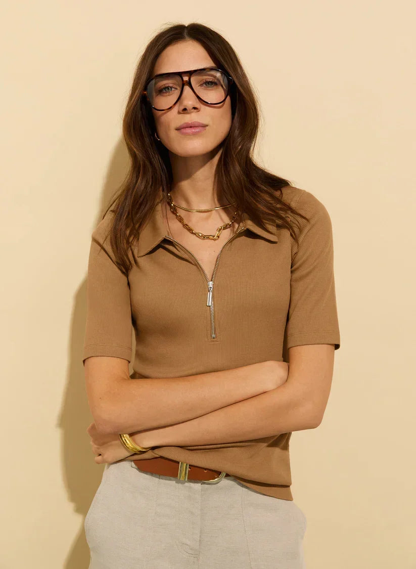 Caramel top for Spring neutral dressing