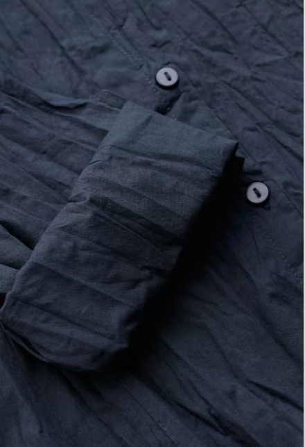 Larissa Plain Shirt in Crinkled Organic Cotton - Maritime