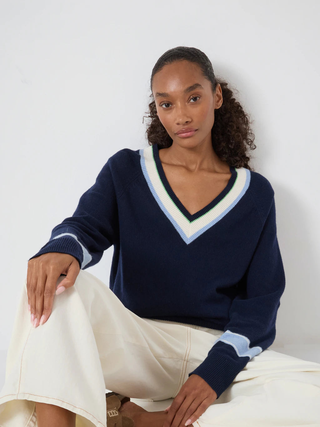 Freddie Wool Blend Contrast Trim Jumper - Navy Blue