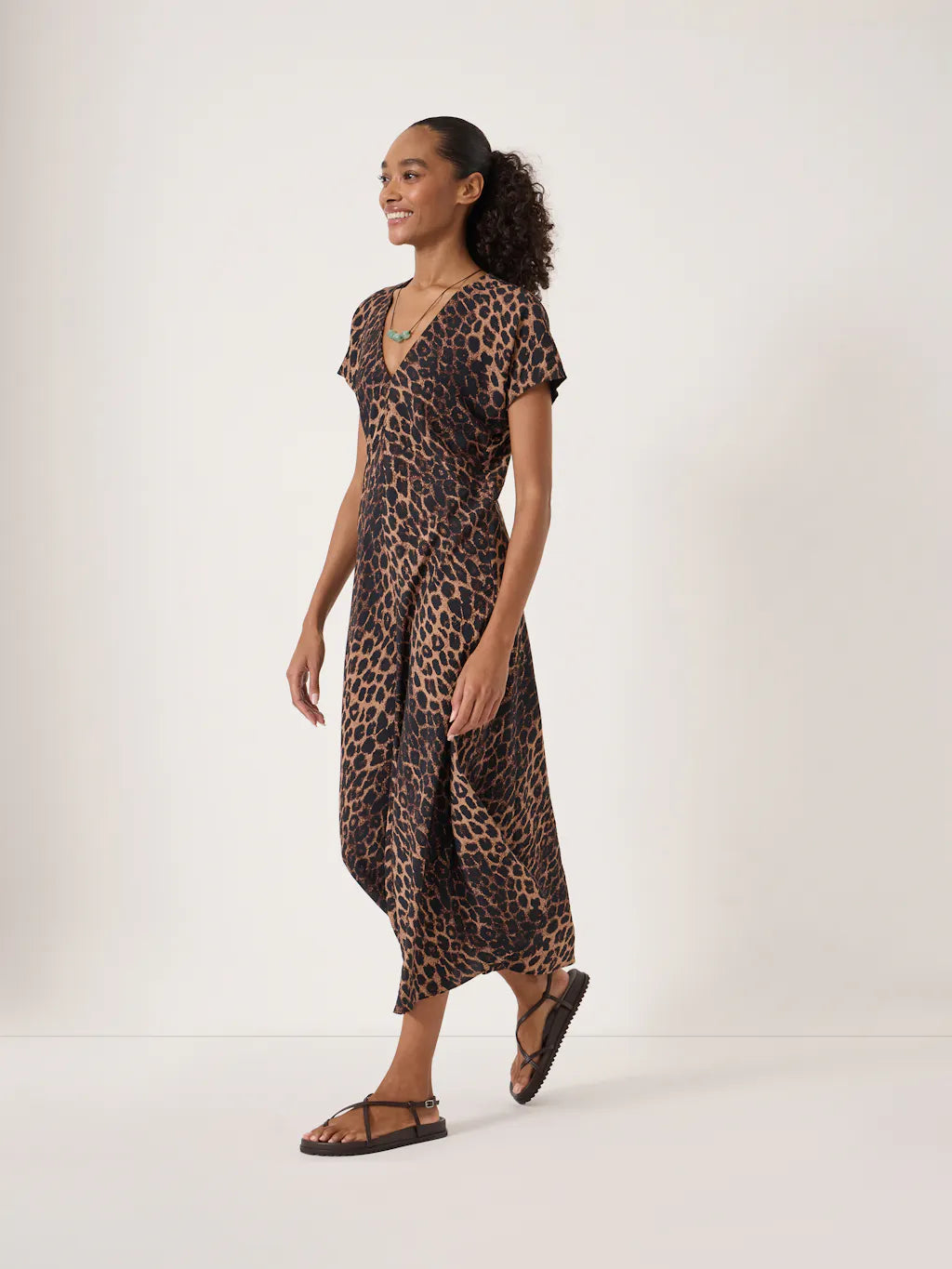 Grace Linen Blend V Neck Maxi Dress - Soft Leopard