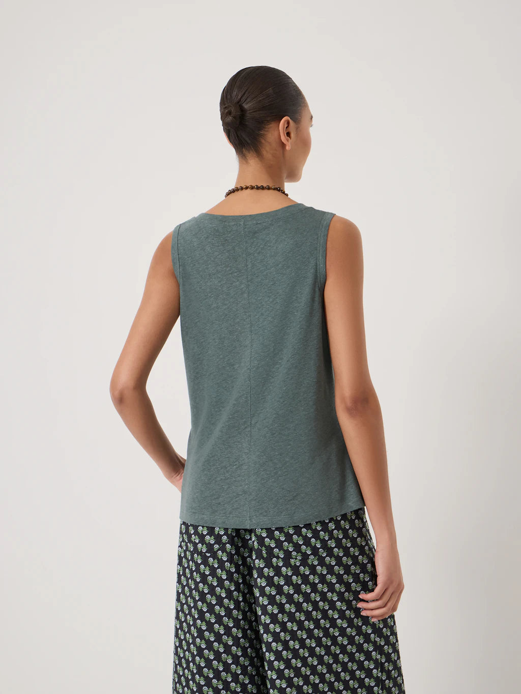 Lio Linen V Neck Vest - Sage Green