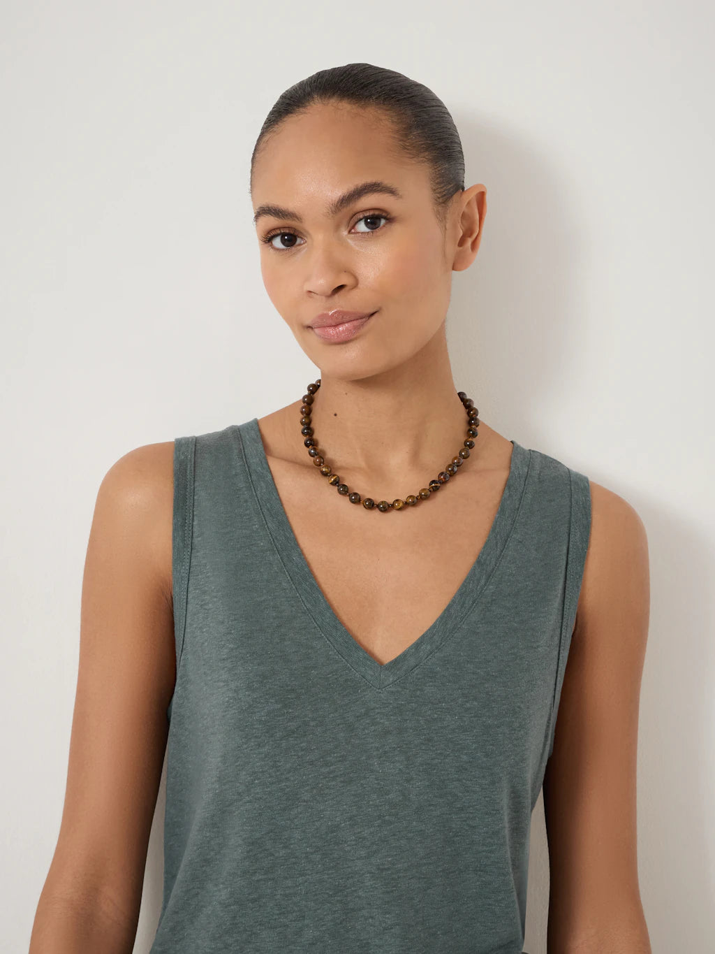 Lio Linen V Neck Vest - Sage Green