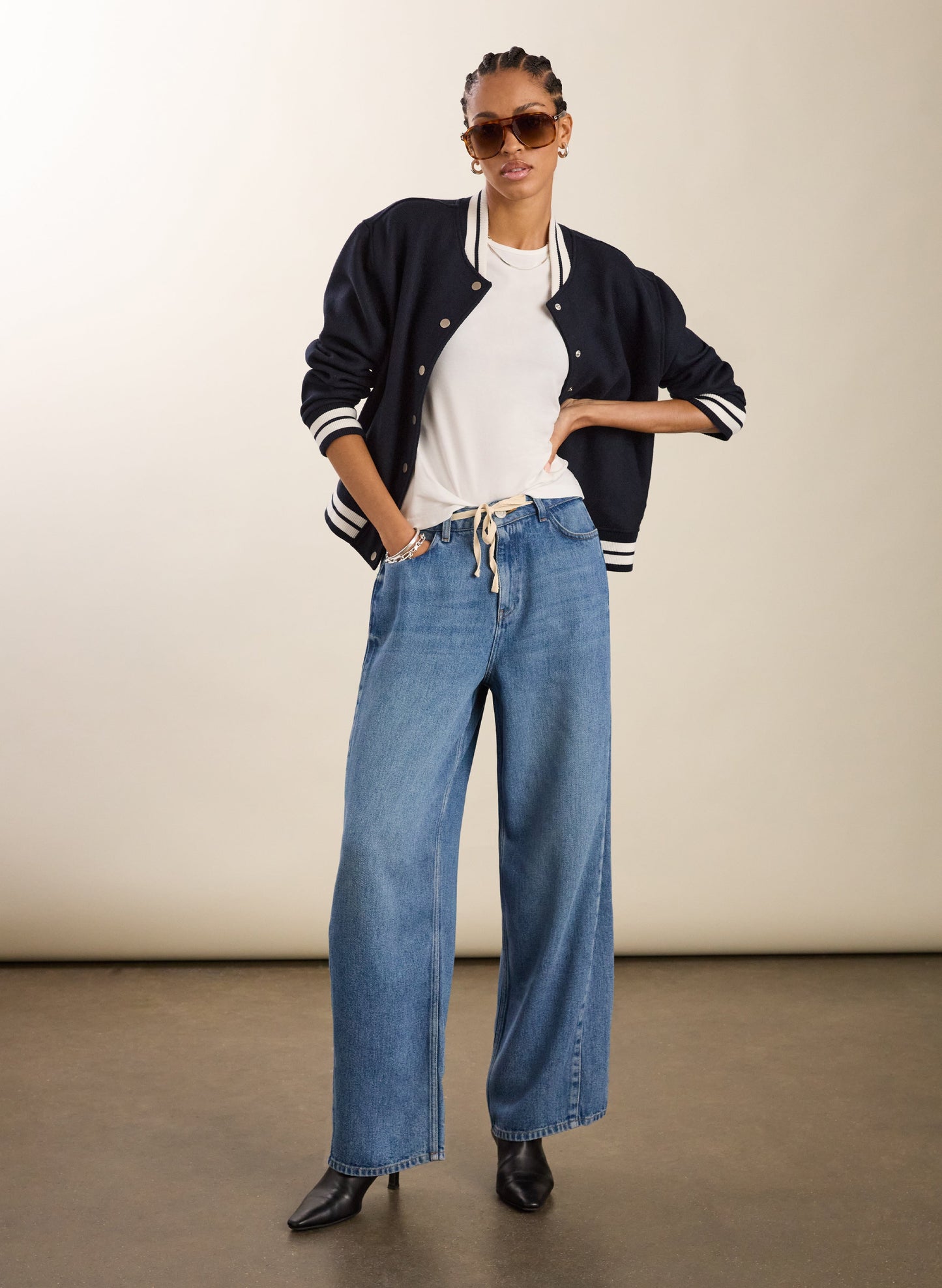 Leonor Tie Front Wide Leg Jeans / Mid Wash Indigo