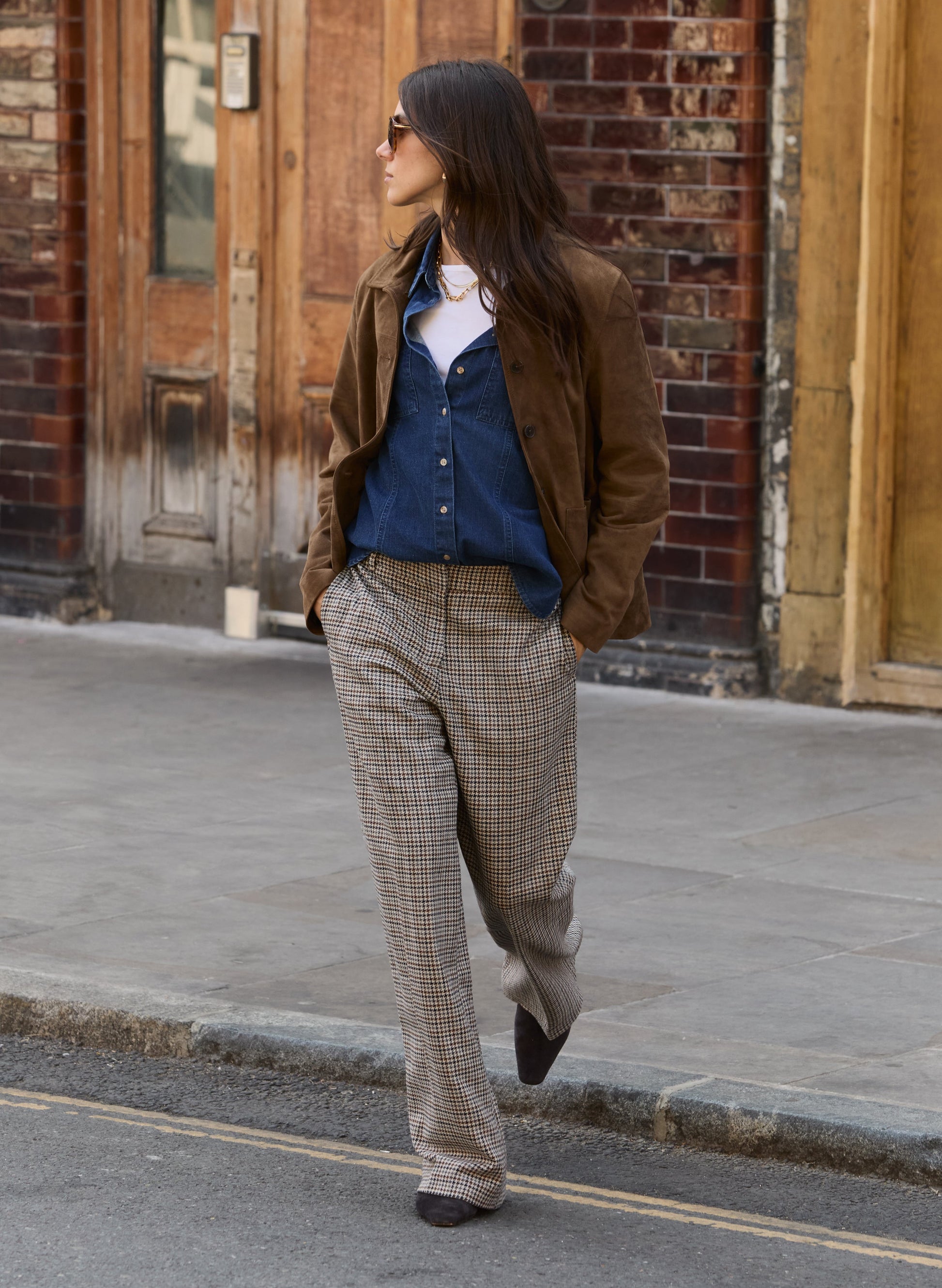 Wool blend grey herringbone trousers by Baukjen.