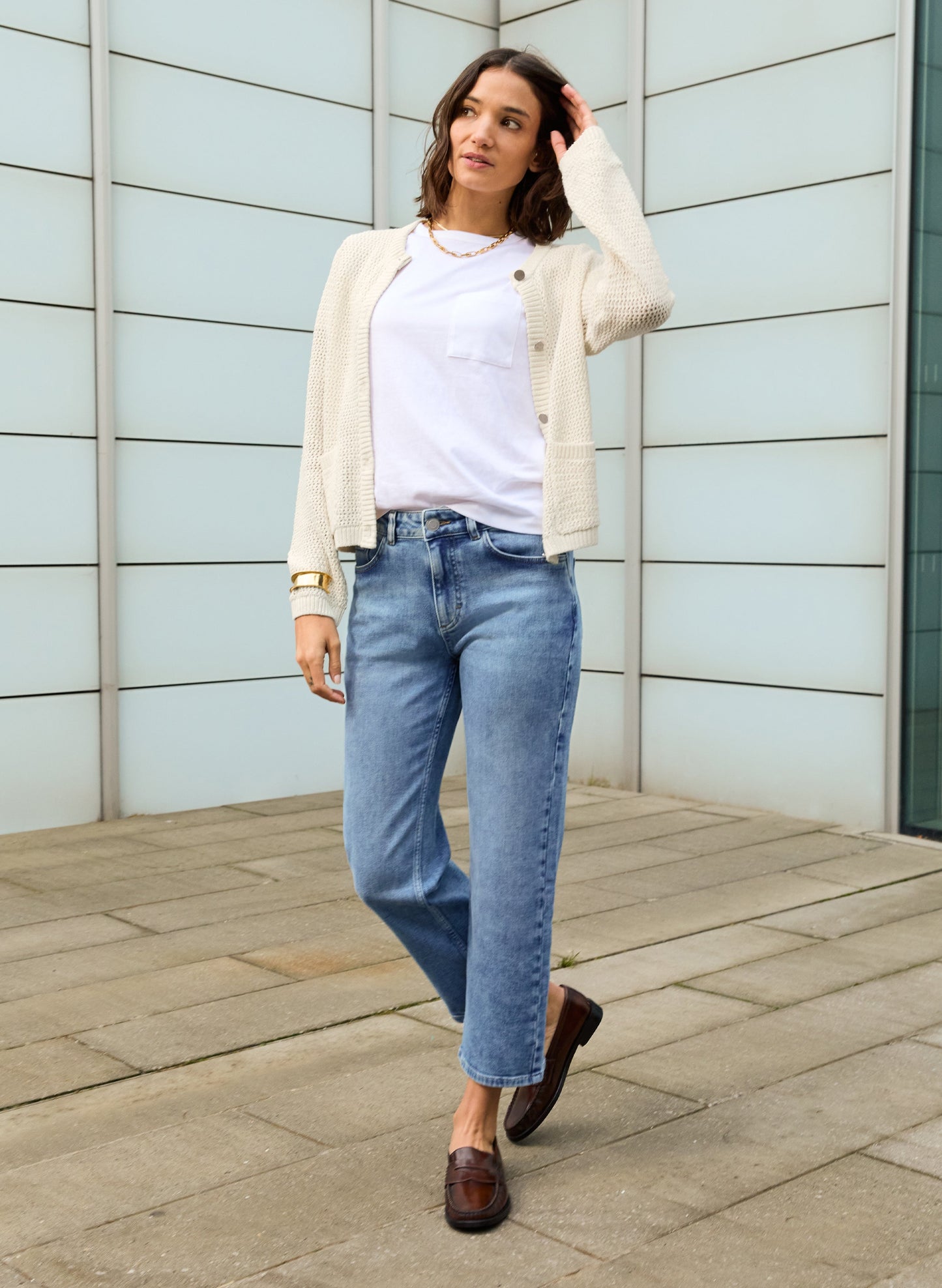 Nola Organic Cotton Stretch Crop Straight Leg Jeans / Light Indigo