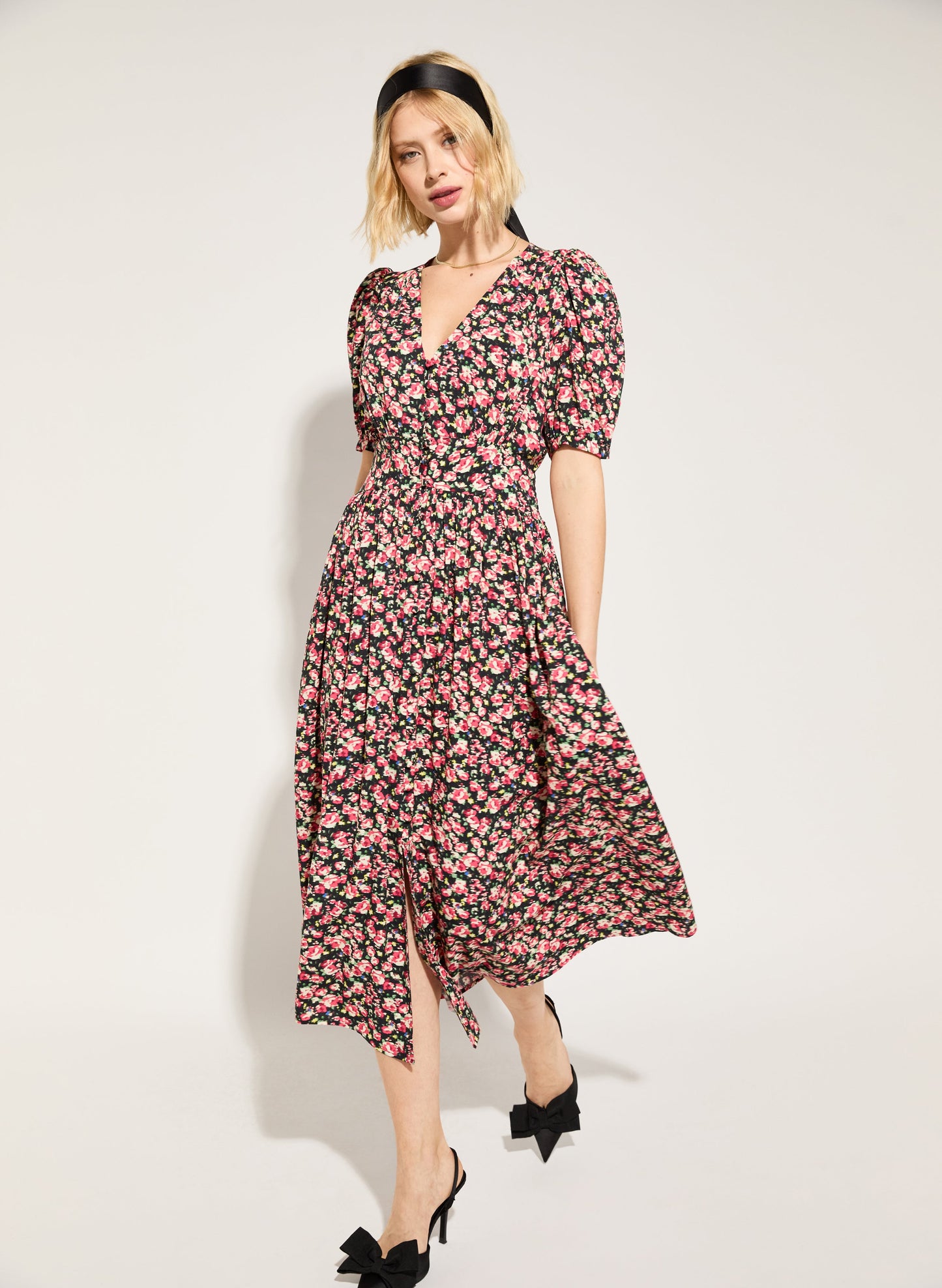 Holly V-Neck Waisted Midi Dress Black Rose Floral