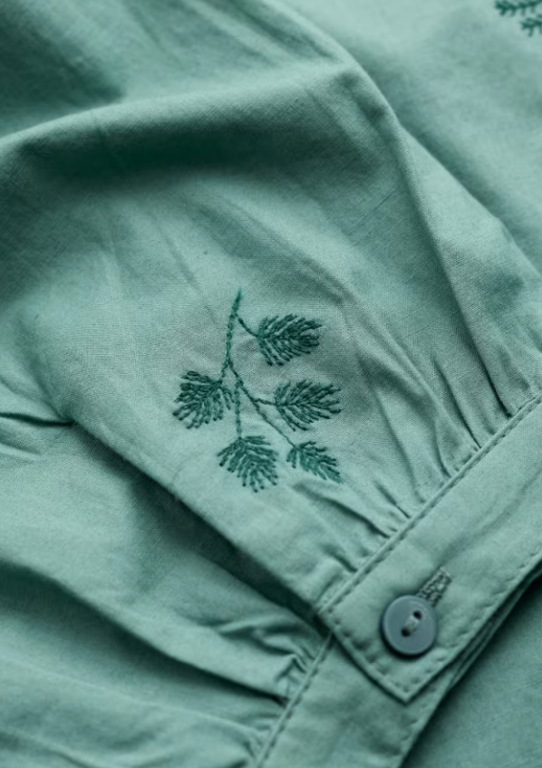 Hope Cottage Embroidered Blouse - Woodland Stitch Dune Grass