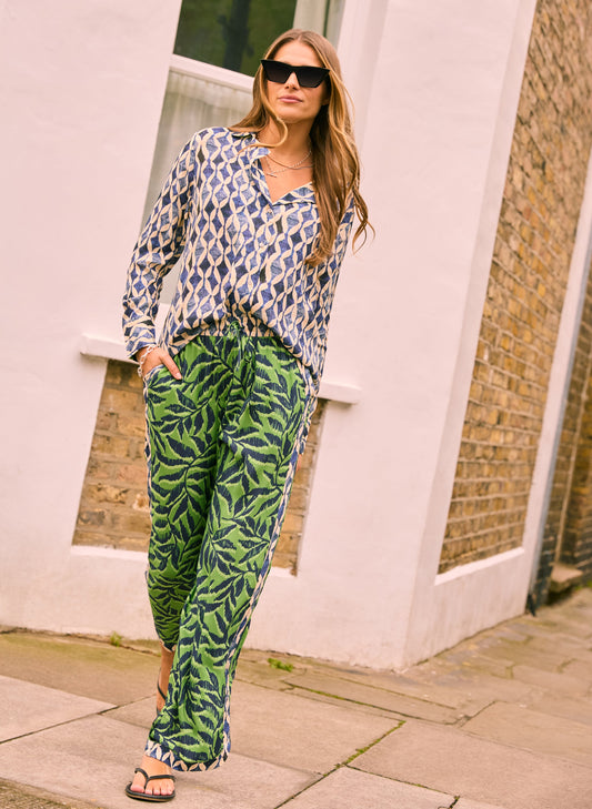 Elin Trousers / Green Foliage