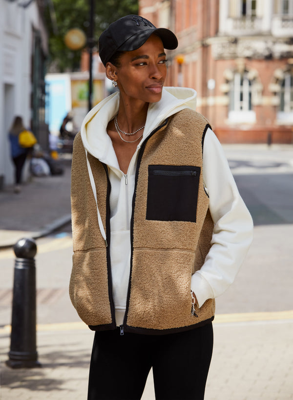 Elif Recycled Fleece Gilet / Tan