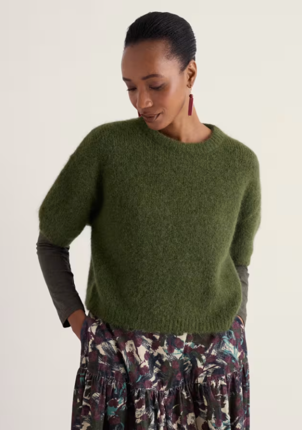 Moss green short sleeved knitted jumper.