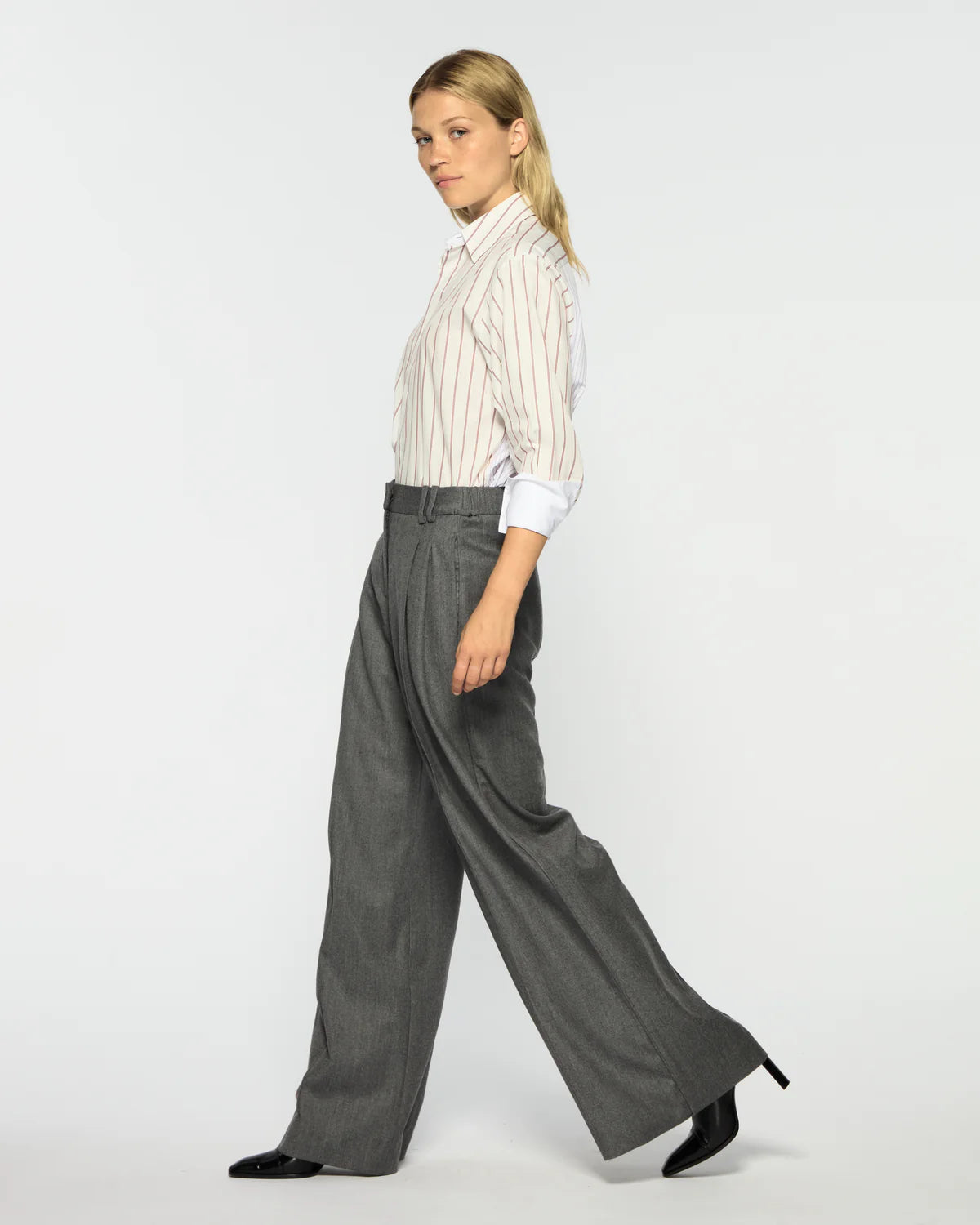 Serena Trouser - Dark Grey Wool