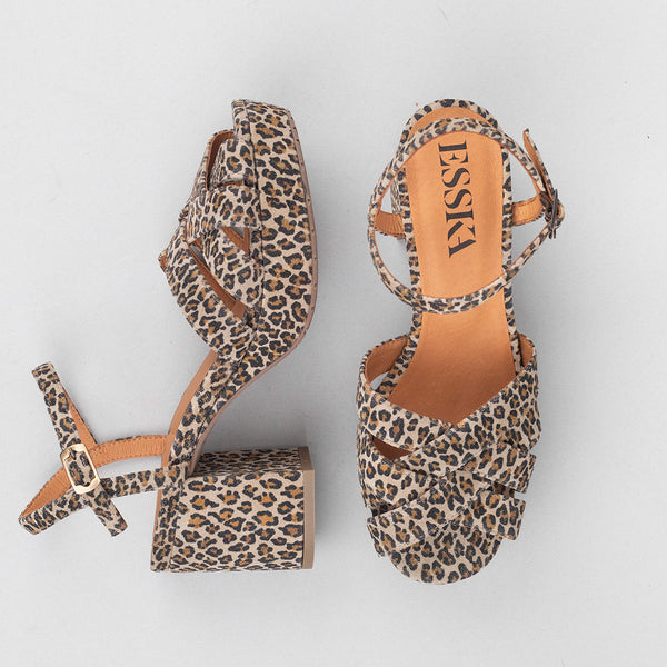 Caitlyn Leopard