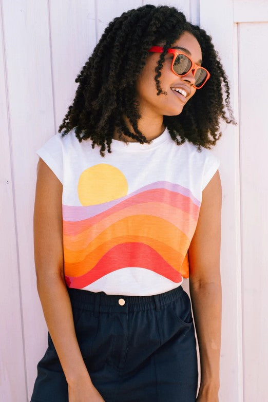 Organic cotton tank t-shirt with sunset wave print.