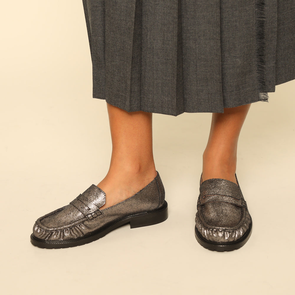 Katherine Metallic Iron