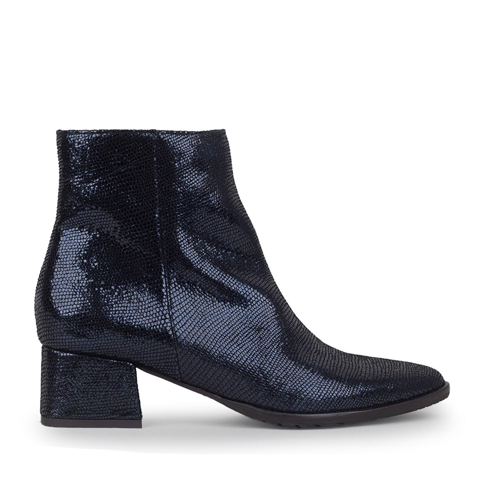 Luka Metallic Navy