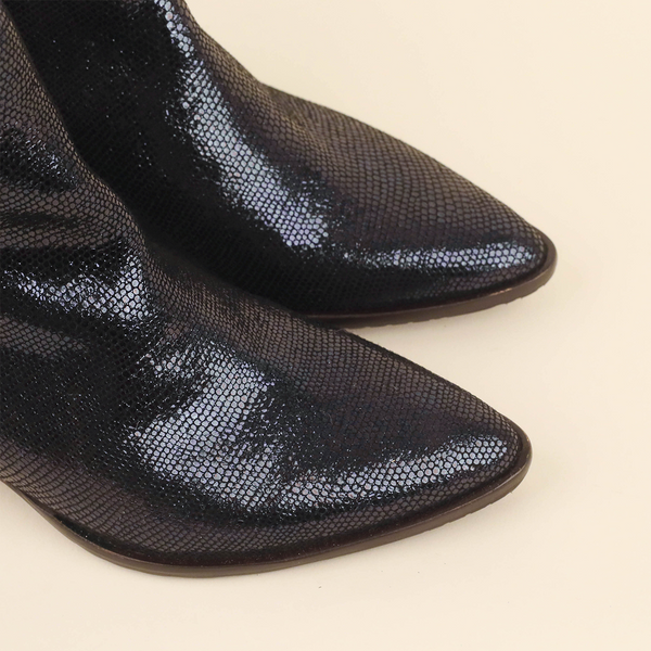 Luka Metallic Navy
