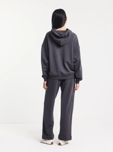 Straight Leg Sweatpant in Magnet