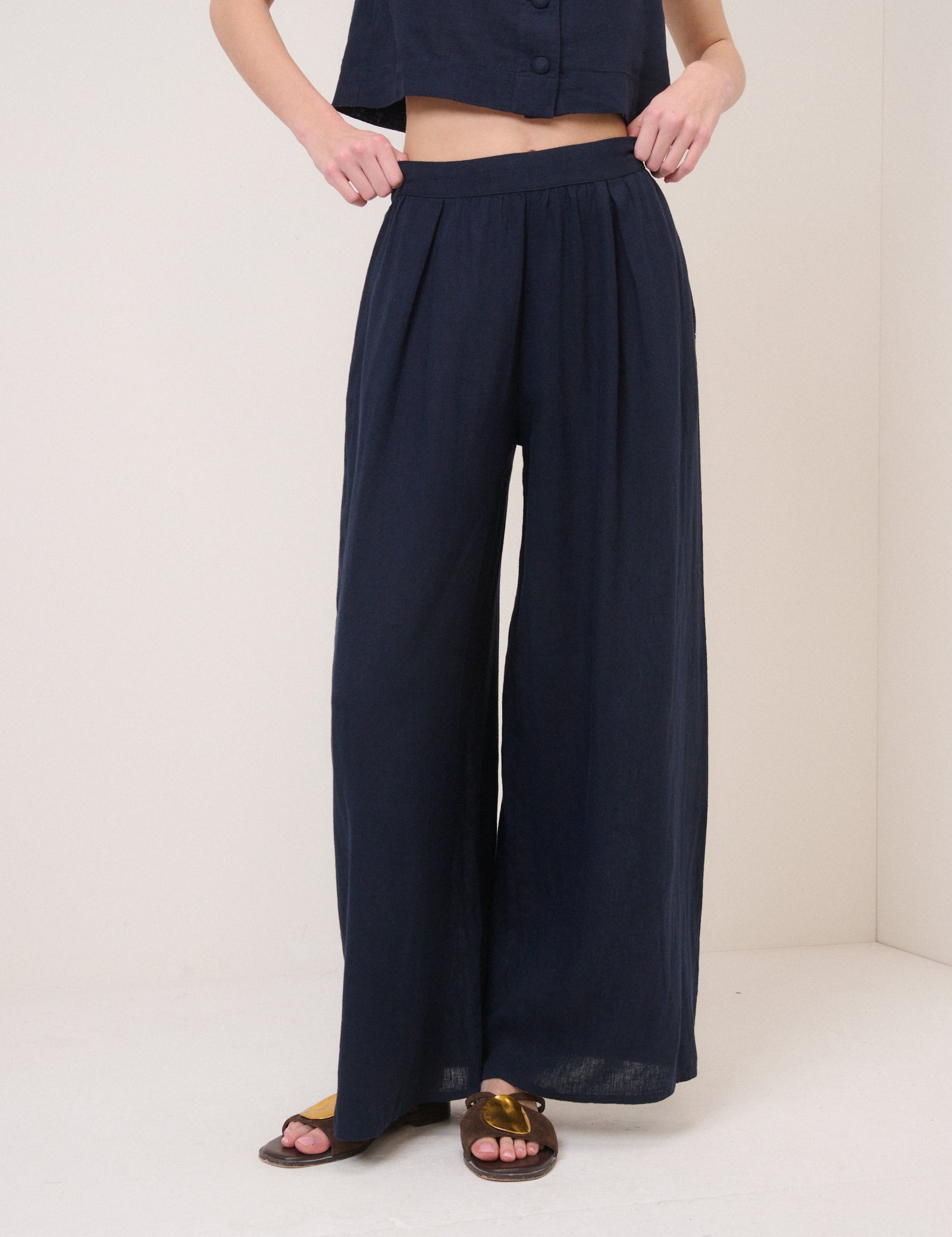 Navy wide leg linen trousers.