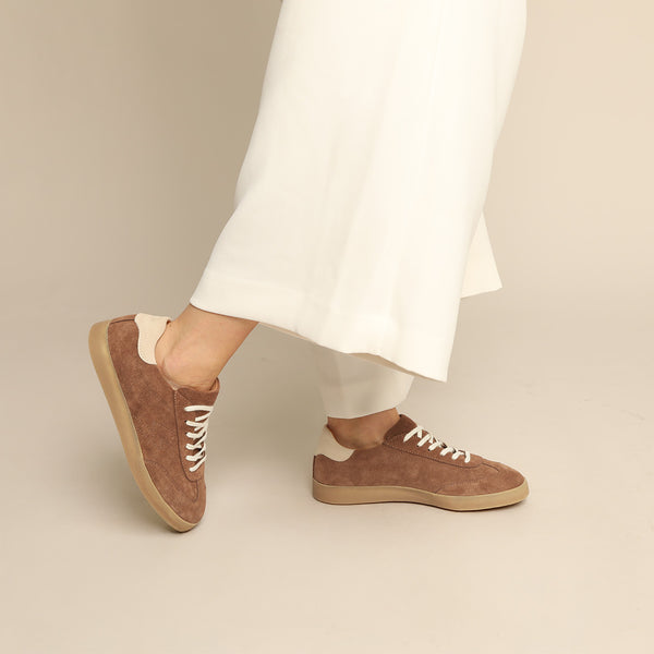 Oslo Chestnut trainers