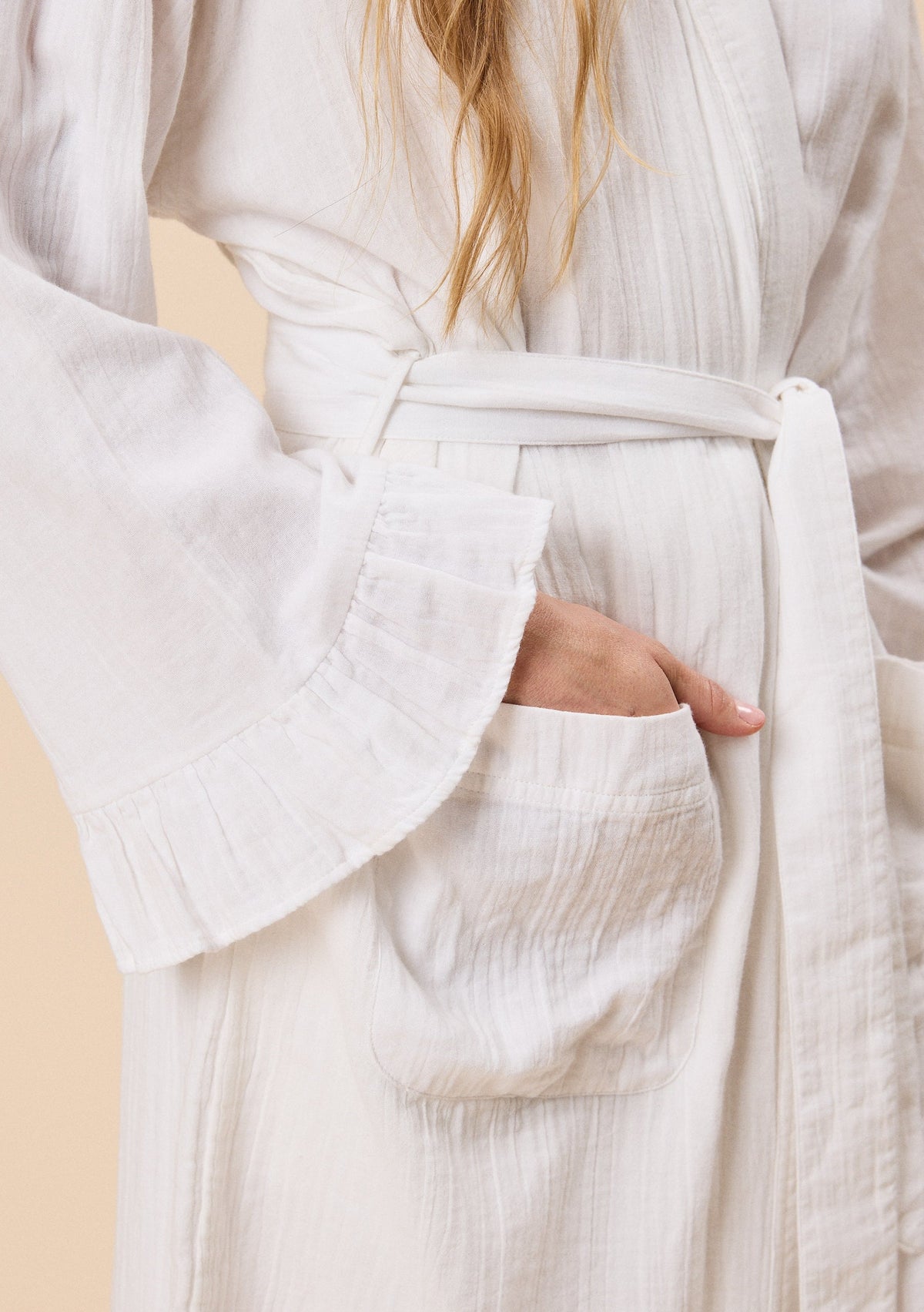 Cotton Robe - White Ruffle