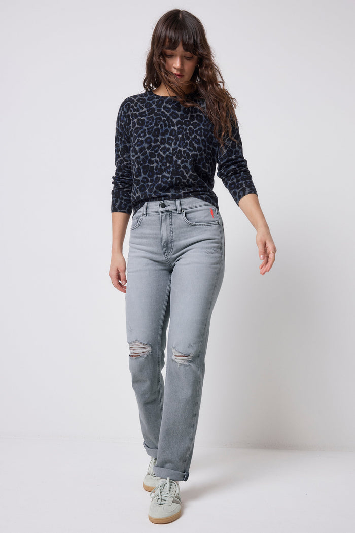 Light grey distressed boyfriend jeans.