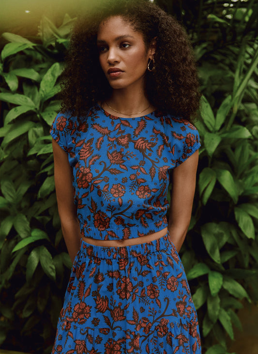 Tammy Organic Top Blue Bold Capri Print