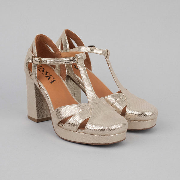 Gold sandals with heel
