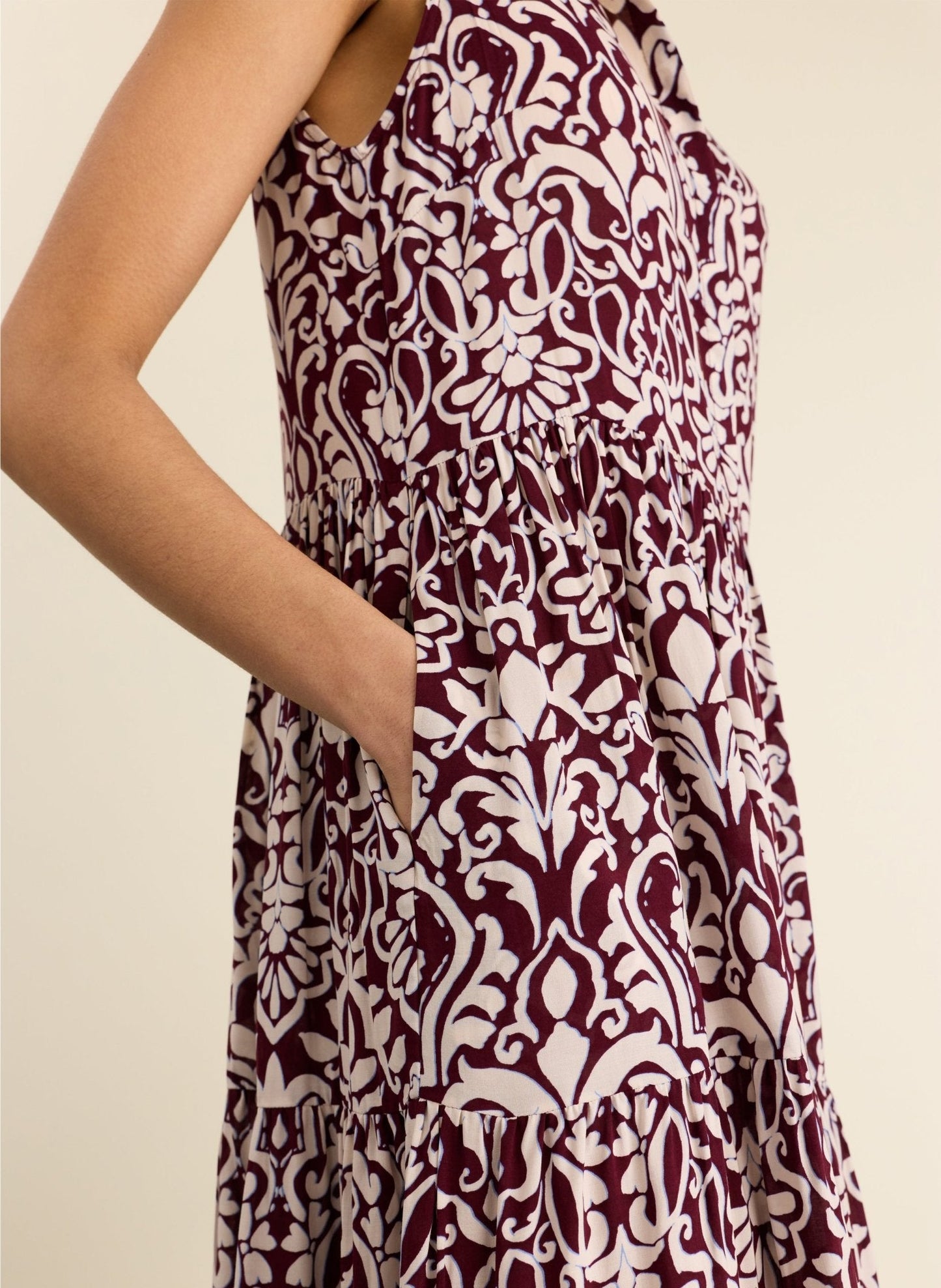 Annmarie Sleeveless Printed Dress - Burgundy Damask