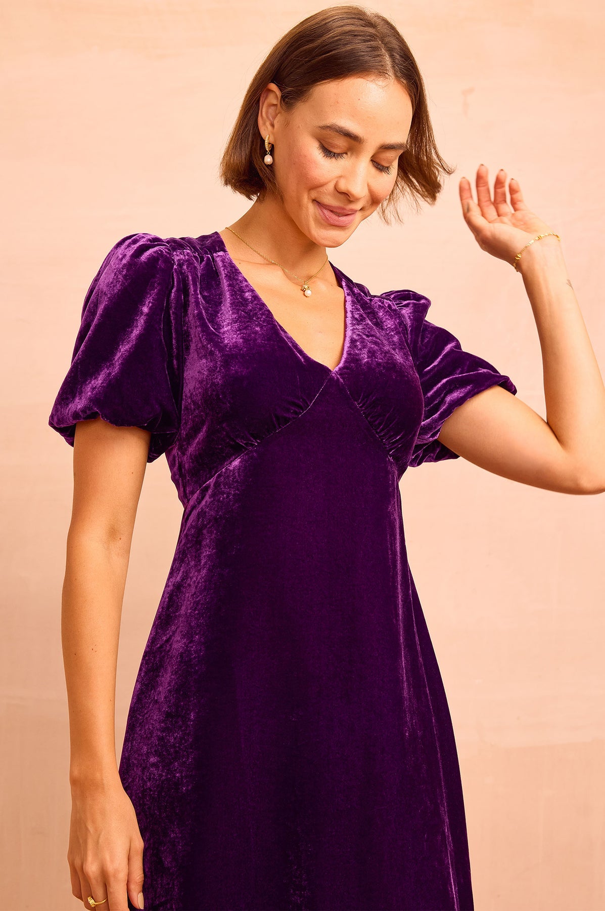 Aimie Velvet Short Sleeve Viscose Dress - Purple
