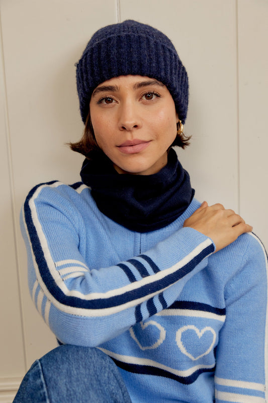 Dark navy chunky knit lambswool hat.