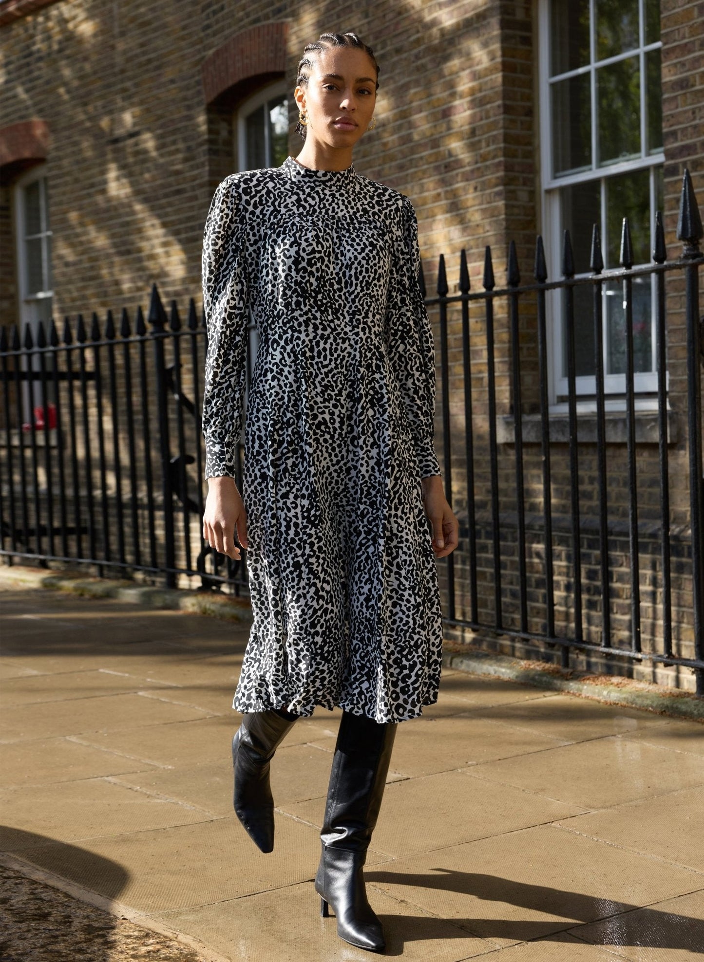 Essie Strong Shoulder Dress - Black & White Leopard