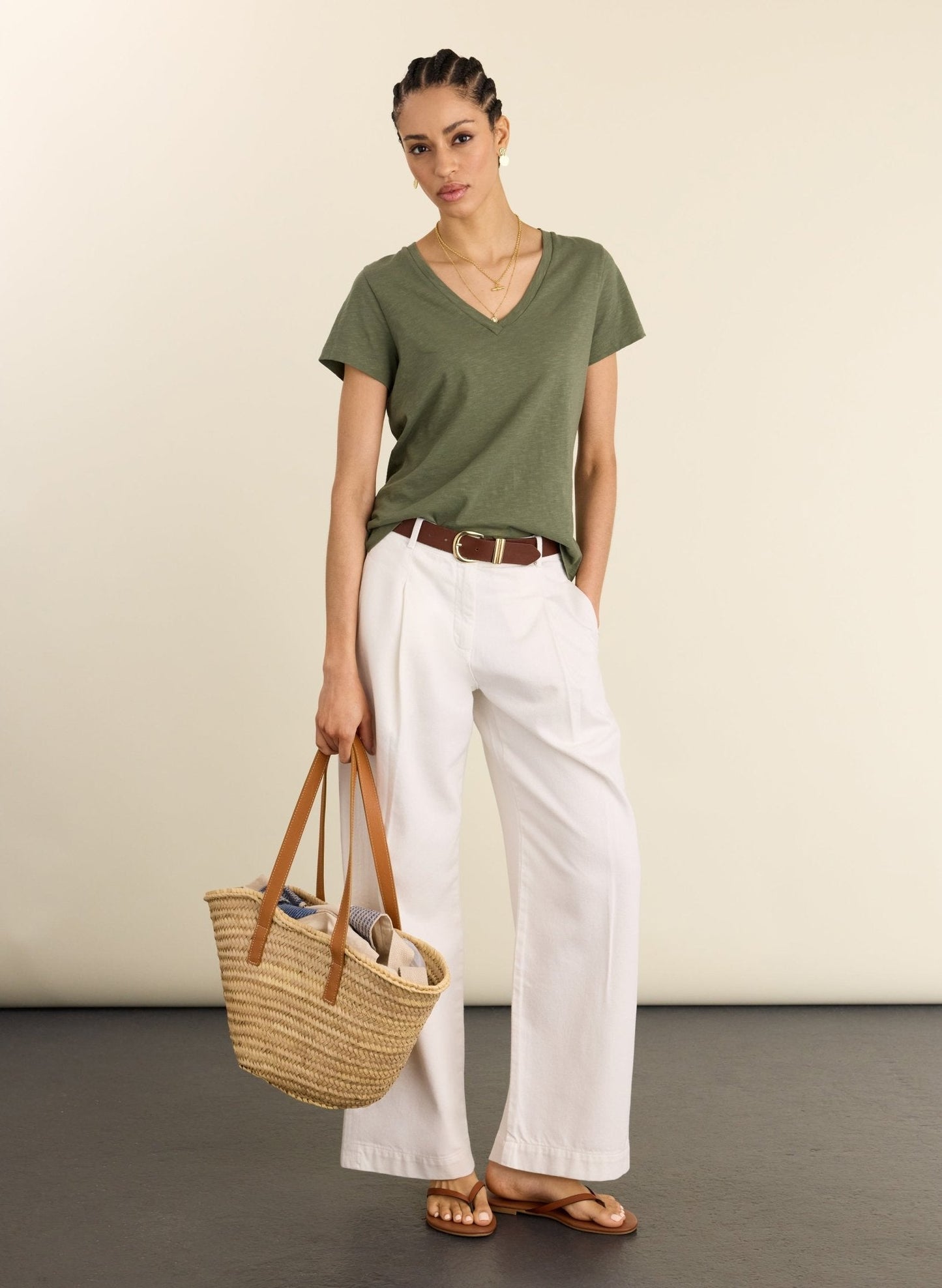 Hanorah Organic V-Neck Tee / Light Khaki