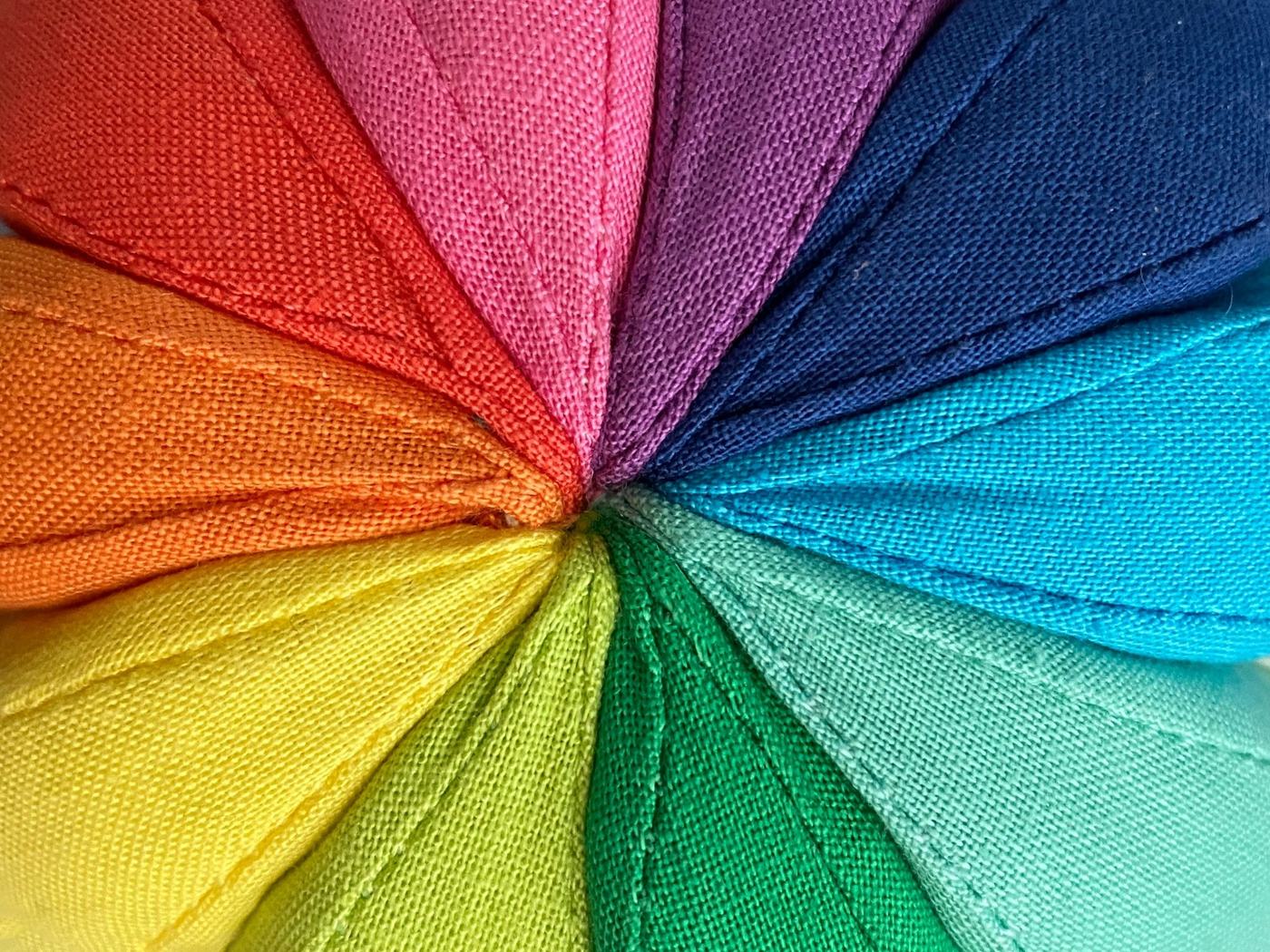 Explore the 12 colour seasons