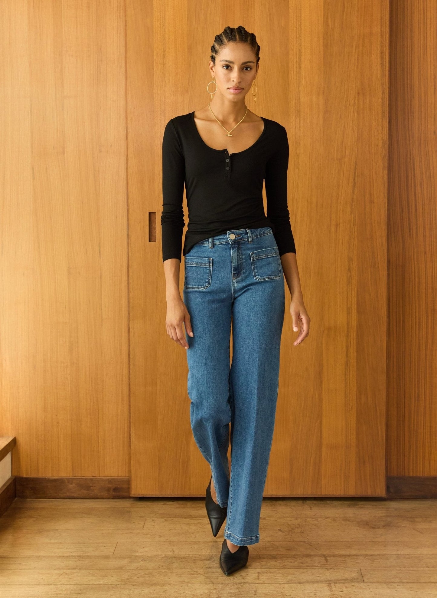 Isla Scoop Neck Henley Top / Caviar Black