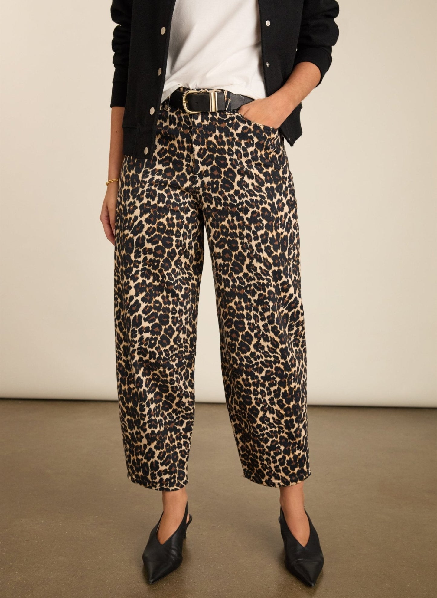 Kelsey Organic Cotton Stretch Denim Printed Barrel Jeans / Brown Leopard