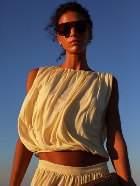 Lemon yellow puffball top.