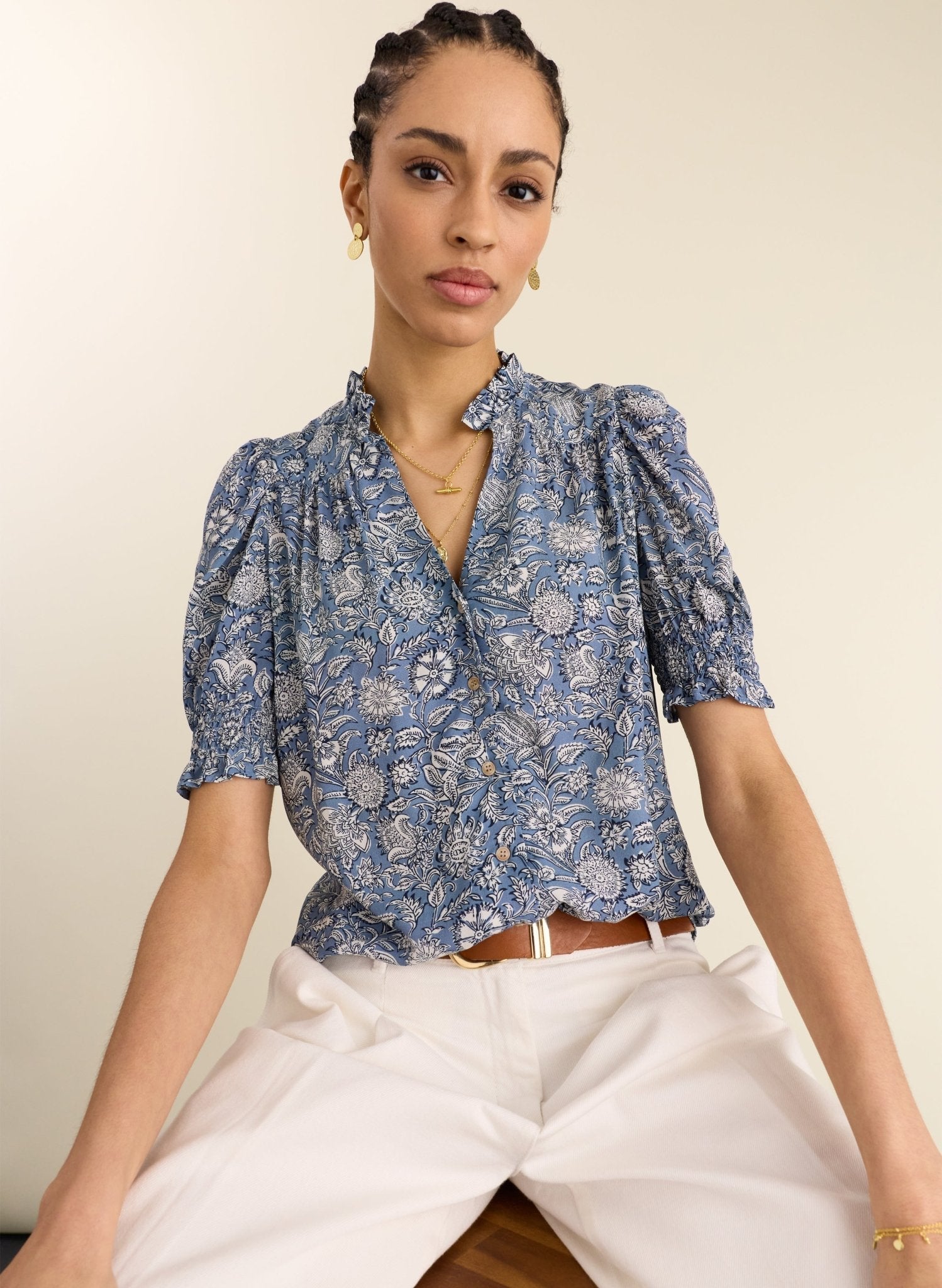 Printed blouse in soft denim floral pattern.