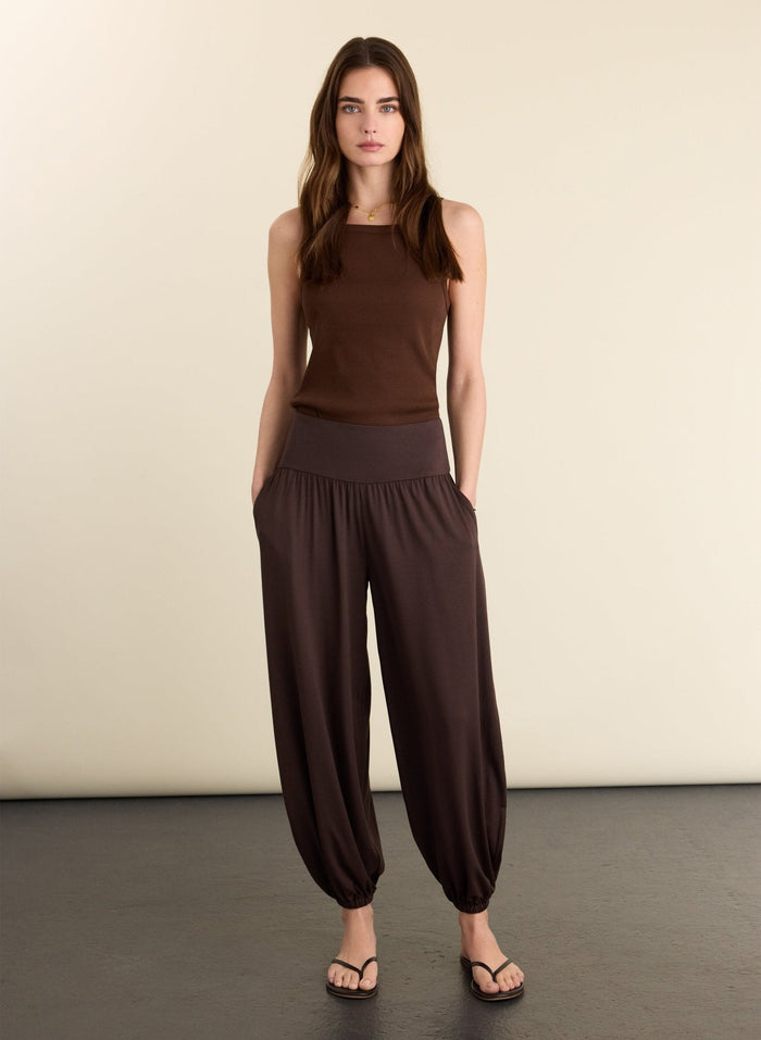 Soft jersey balloon trousers in dark chocolate brown.
