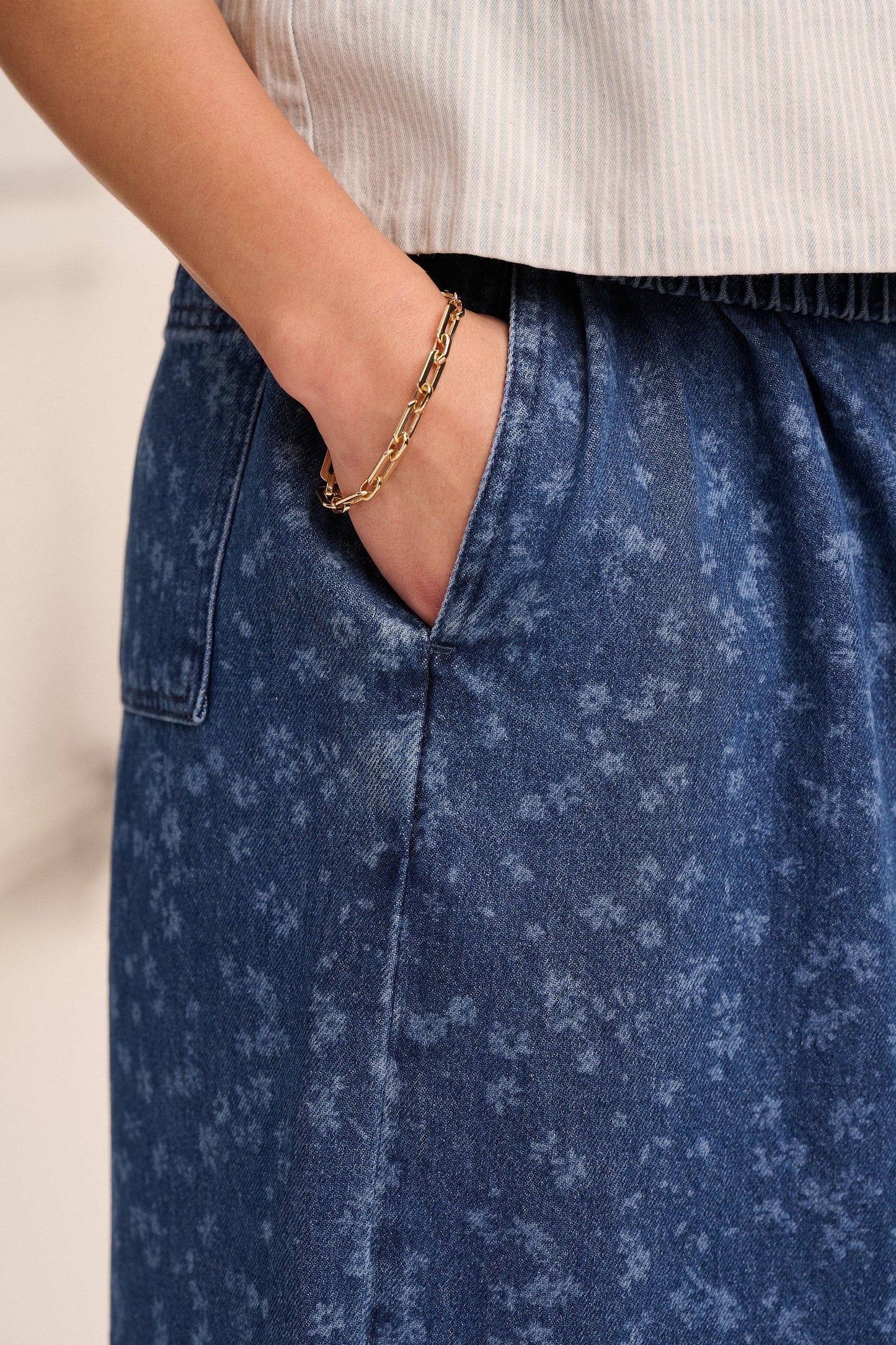 Ottie Denim Trousers - Floral Mid Wash