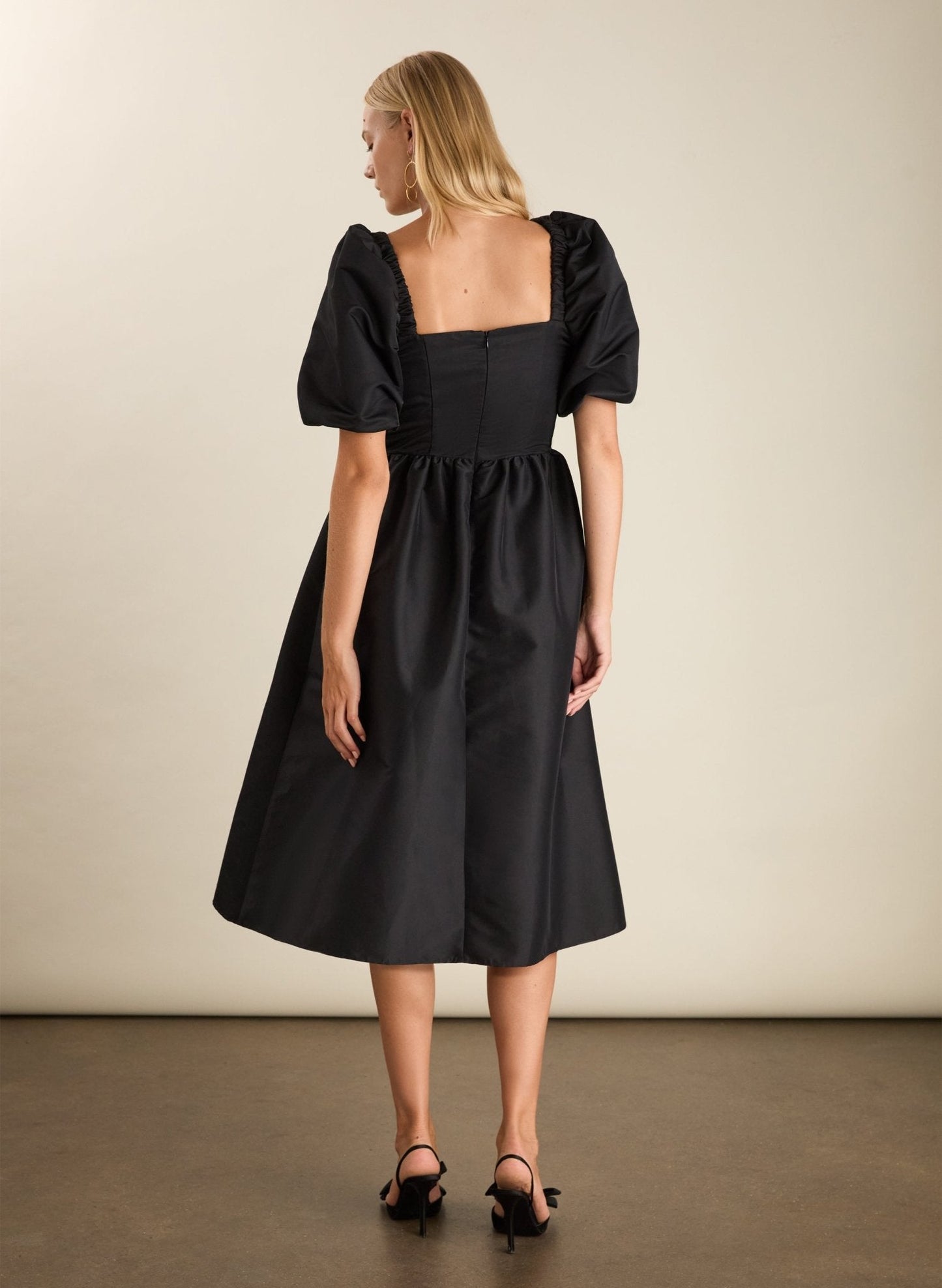 Star Bow Detail Midi Dress / Caviar Black