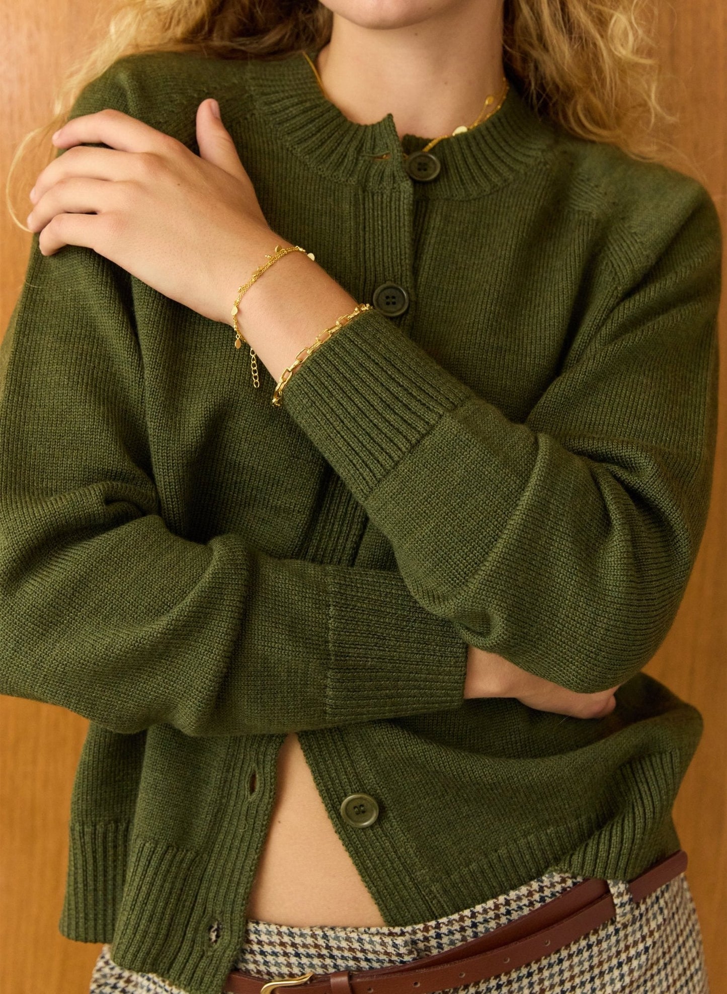 Suna Wool Blend Crew Neck Cardigan / Dark Olive