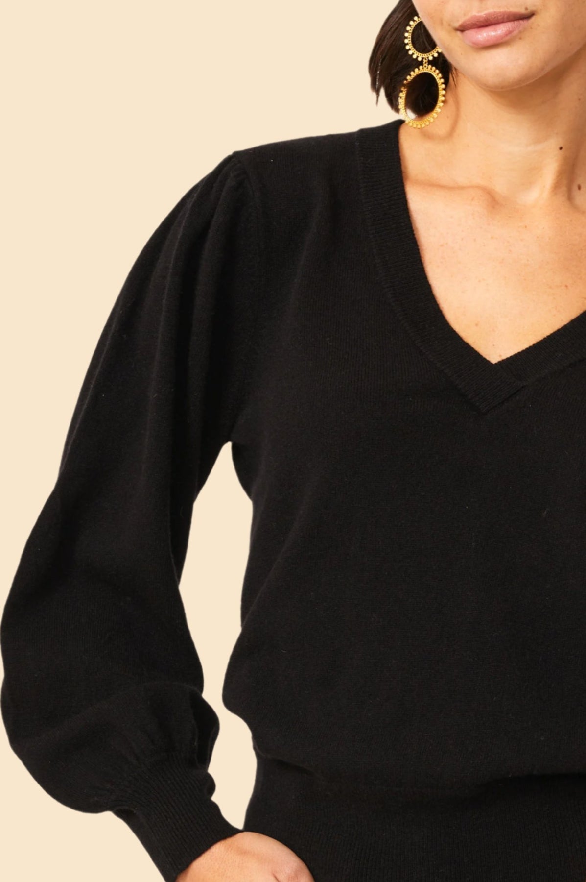 Merino Cashmere Blend V-Neck Jumper - Black Balloon Sleeve